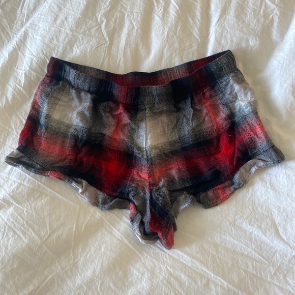 Anthropologie cloth & stone plaid flowy shorts - Picture 2 of 2